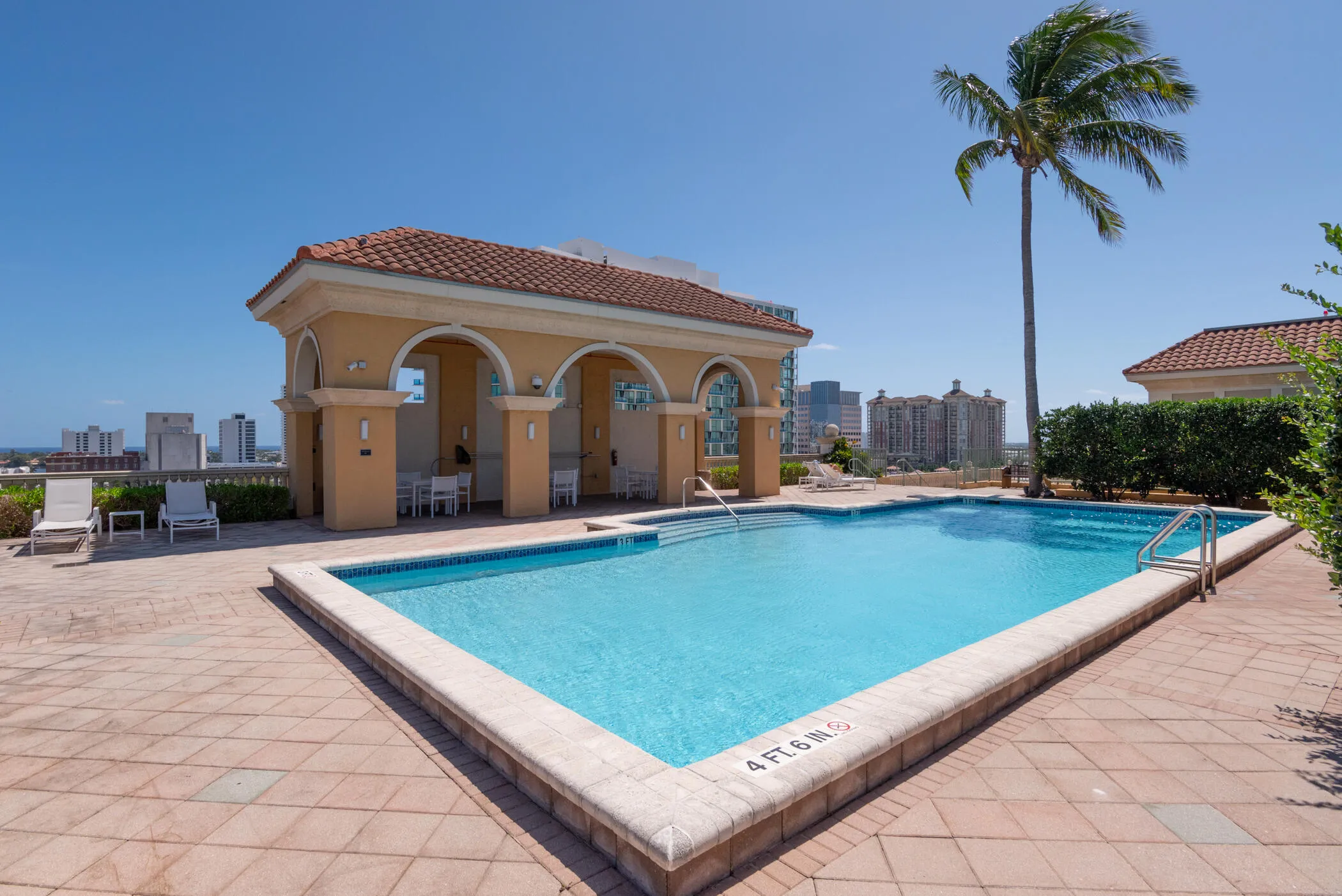 © Clark-403 Sapodilla -409-024