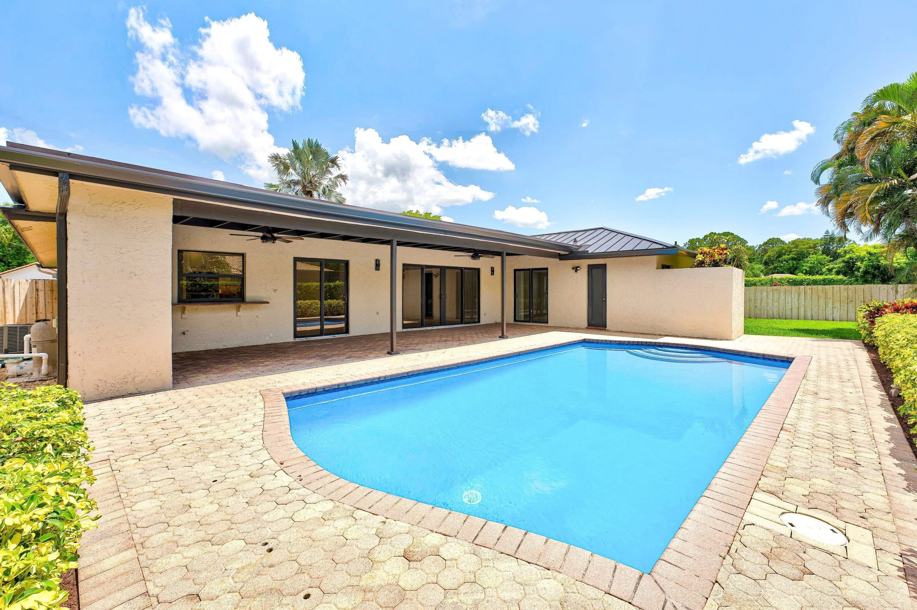 035-21155ShadyVistaLane-BocaRaton-FL-334