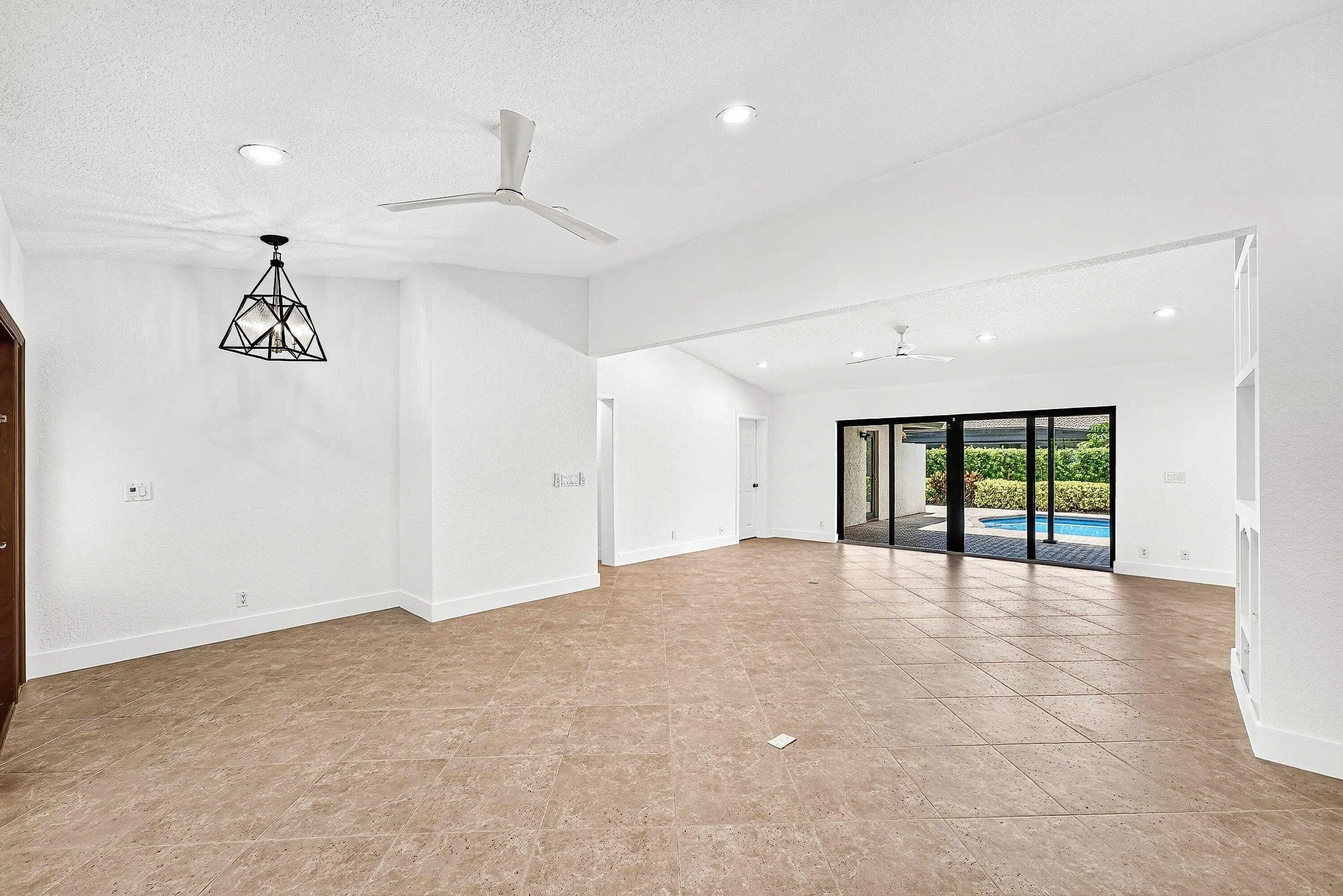 012-21155ShadyVistaLane-BocaRaton-FL-334