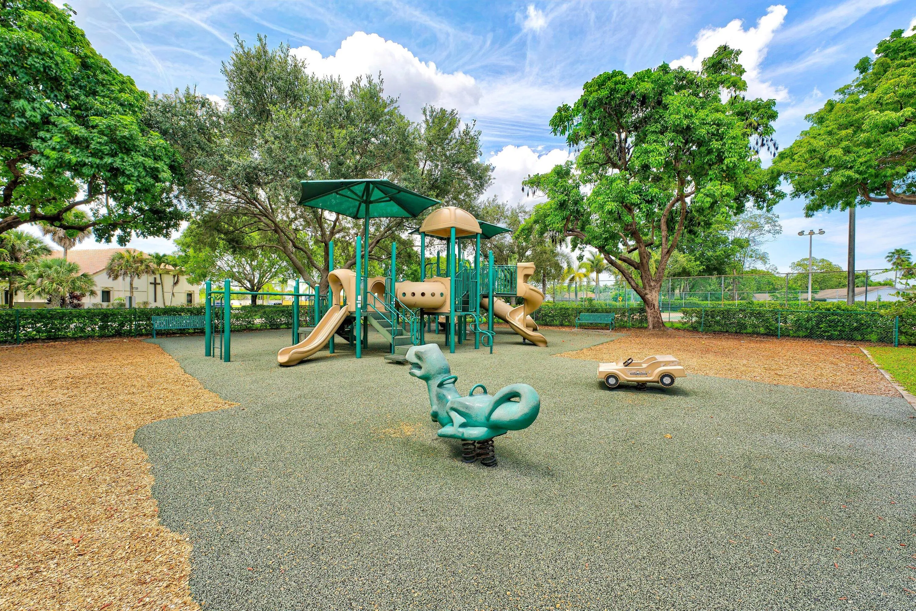 042-21155ShadyVistaLane-BocaRaton-FL-334