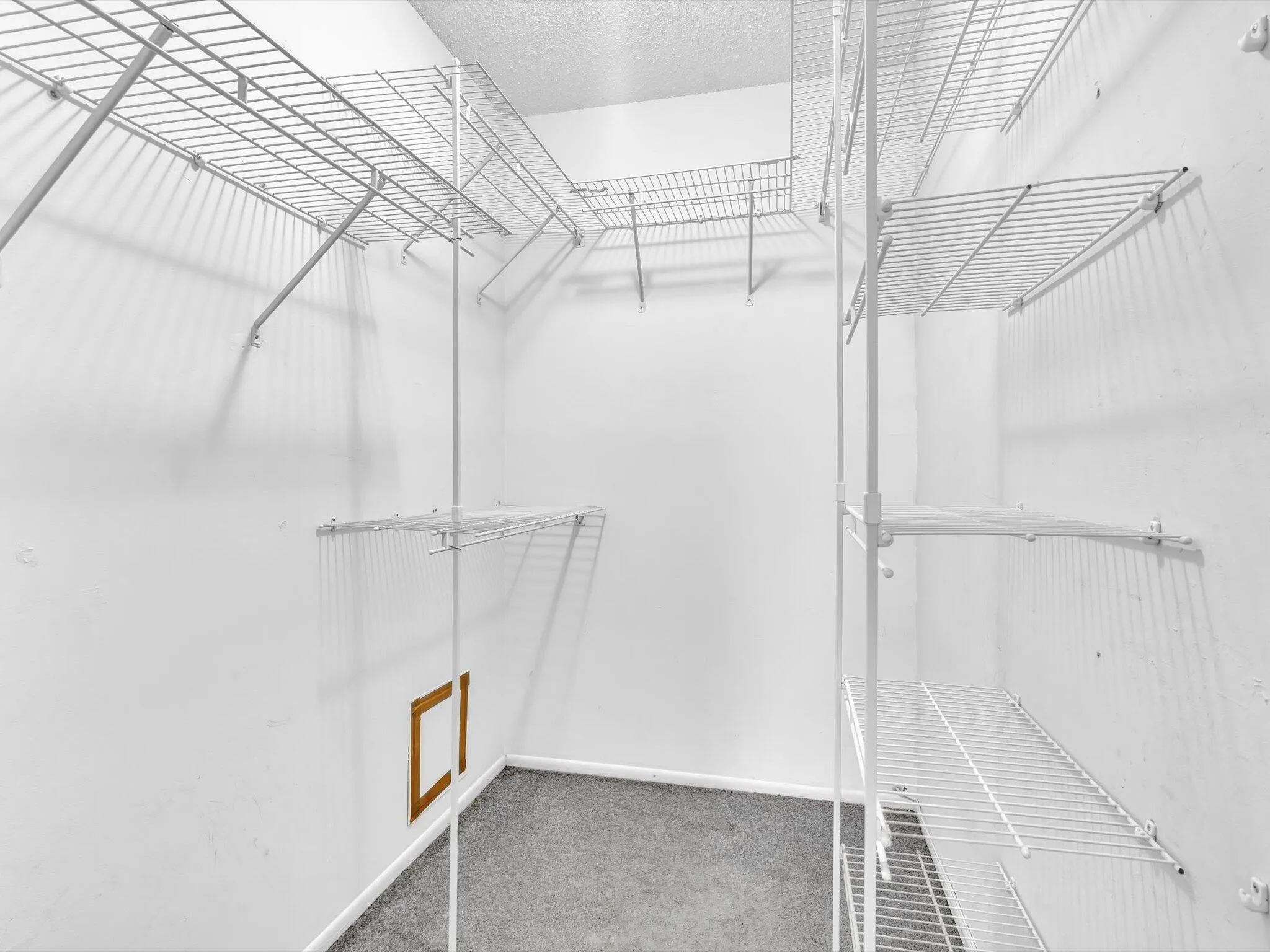 Walk in Closet