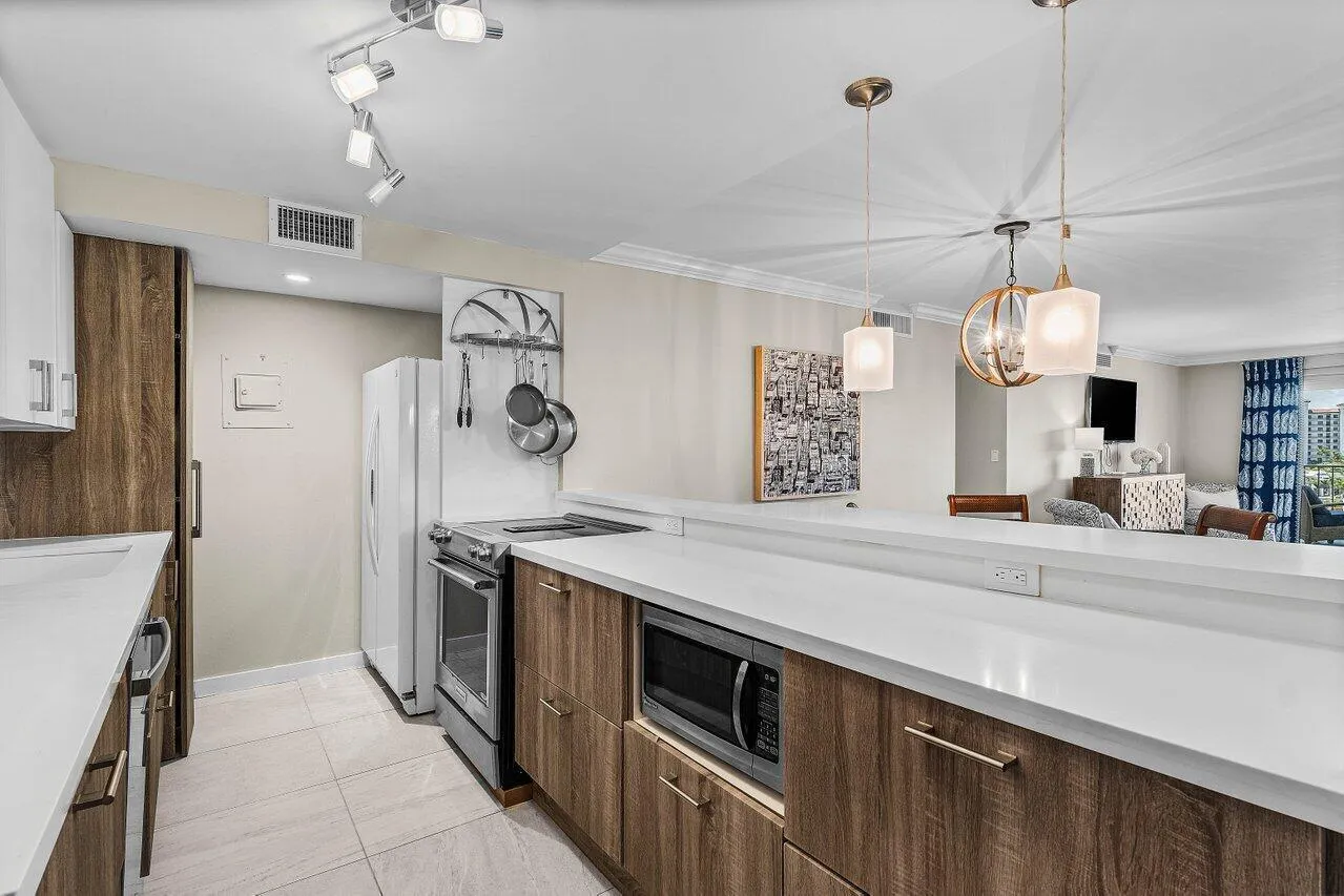 007-1208MarineWay-506-NorthPalmBeach-FL-