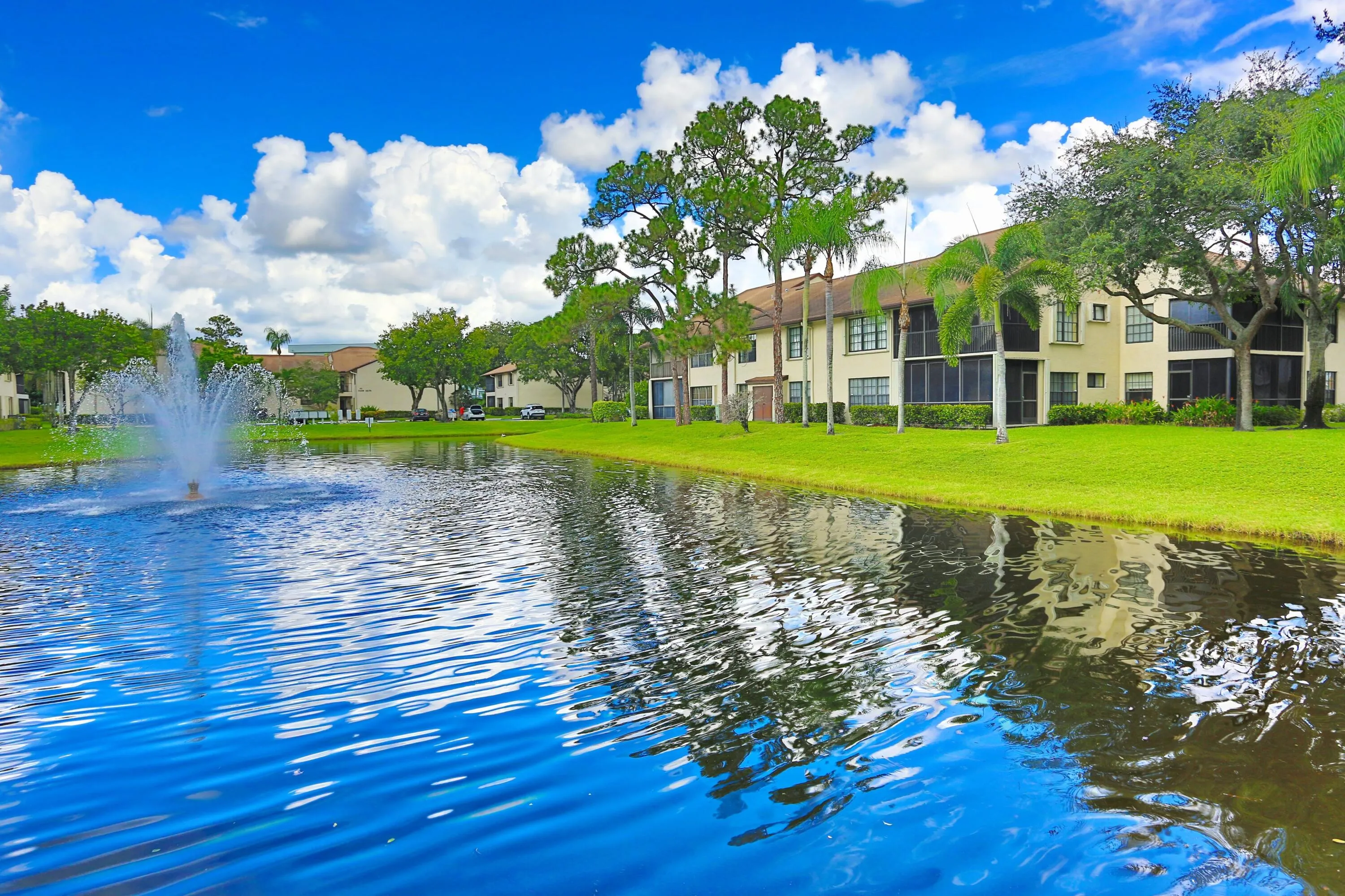 REAR LAKE VIEW