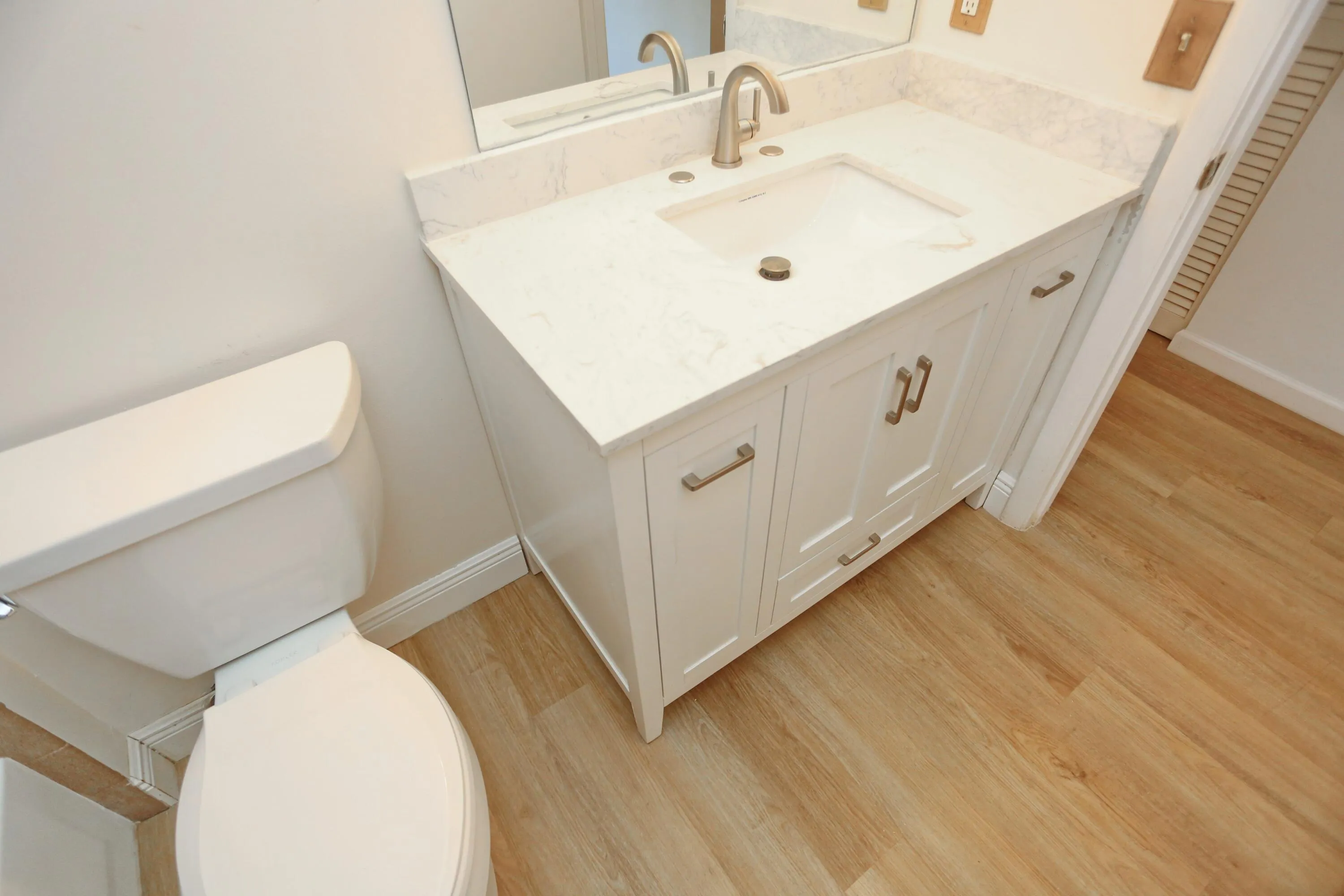 GUEST BATHROOM