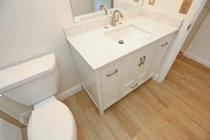 GUEST BATHROOM