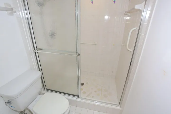 SHOWER STALL