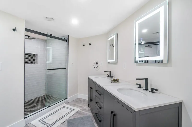 PRINCIPAL BATH