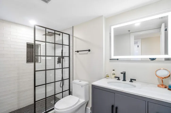 GUEST BATH
