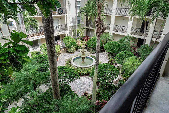 028-4307TuscanyWay-BoyntonBeach-FL-33435