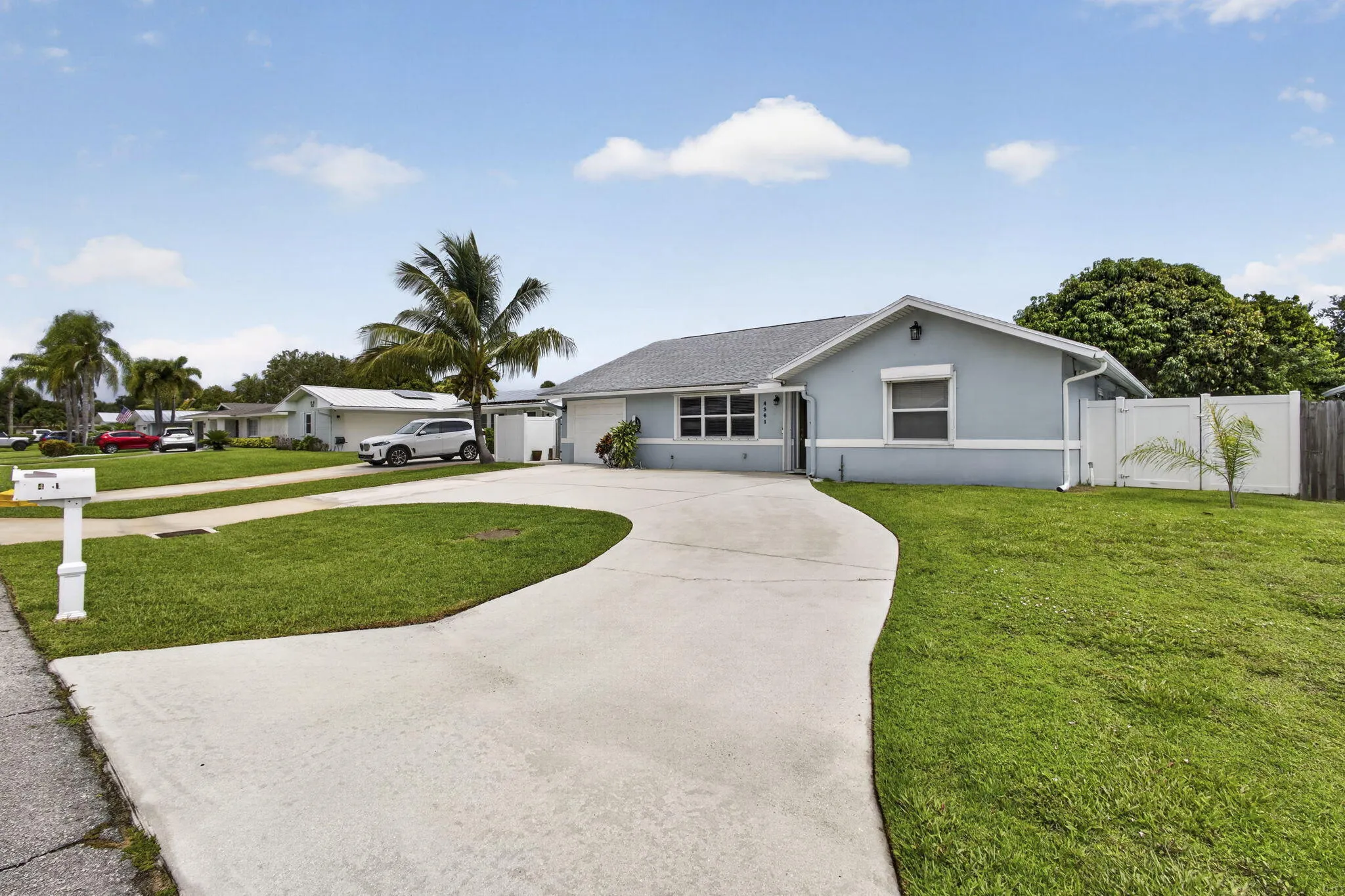 5-web-or-mls-BS1A5033