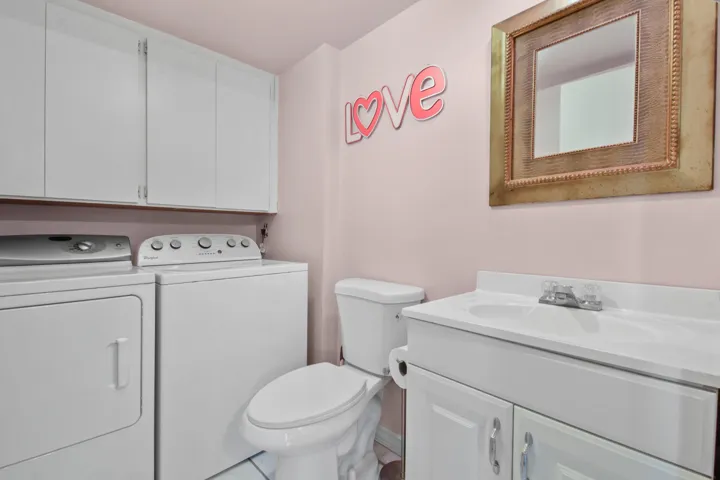 1/2 bath; W/D