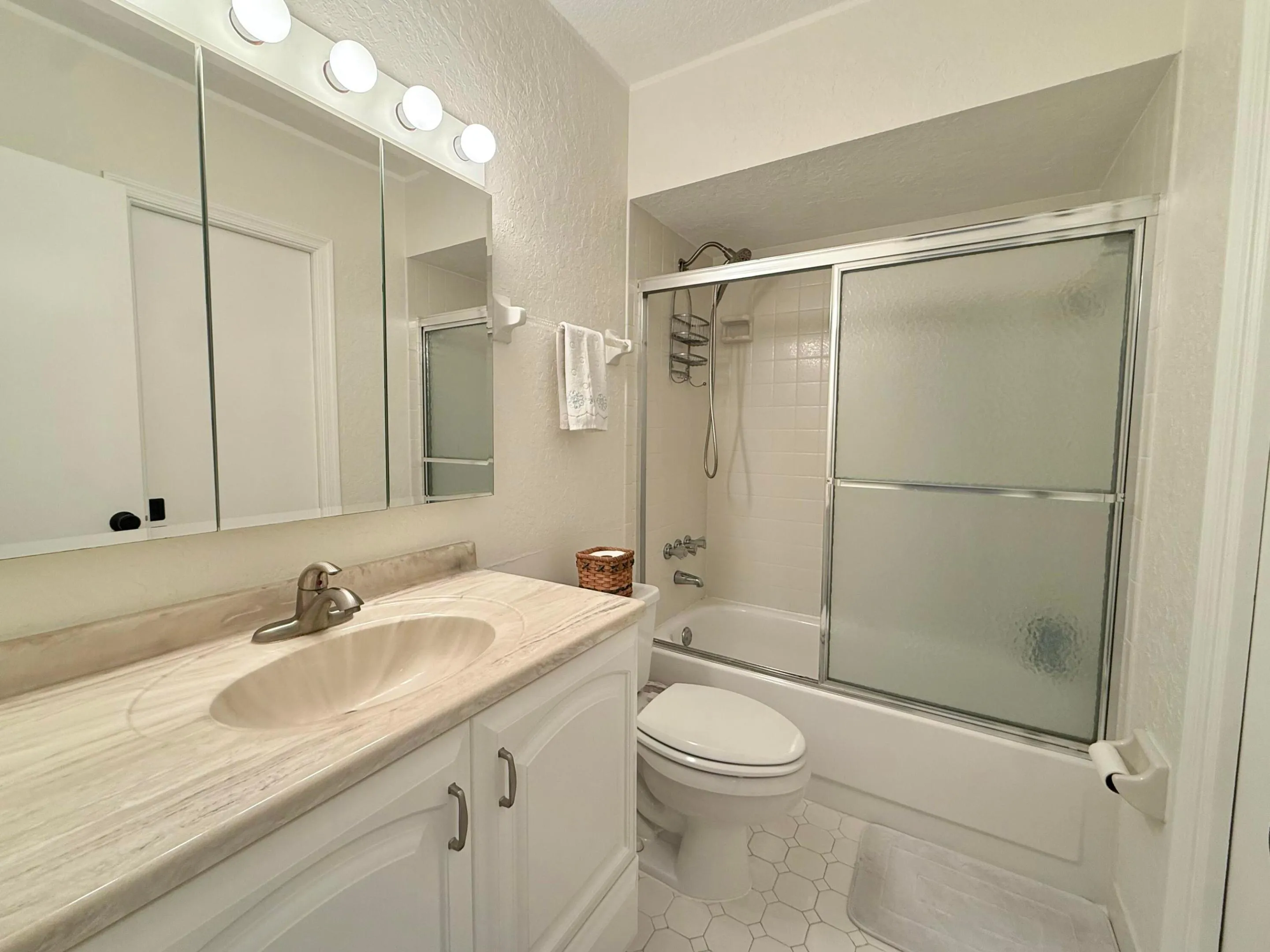 Second_Bedroom_Bath___Guest