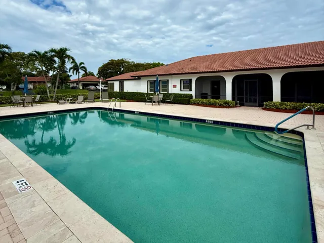 The_Pool_Clubhouse_1