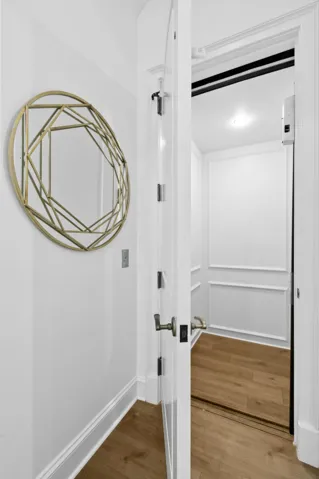 Pneumatic Elevator