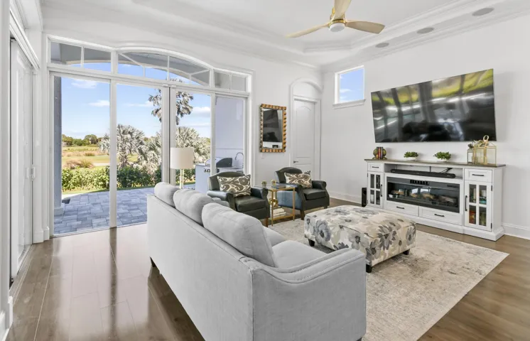 9b - Family room VG with view of golf co