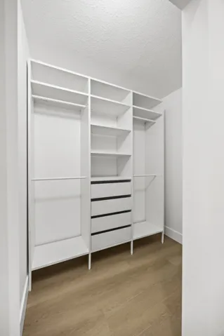 Closet2