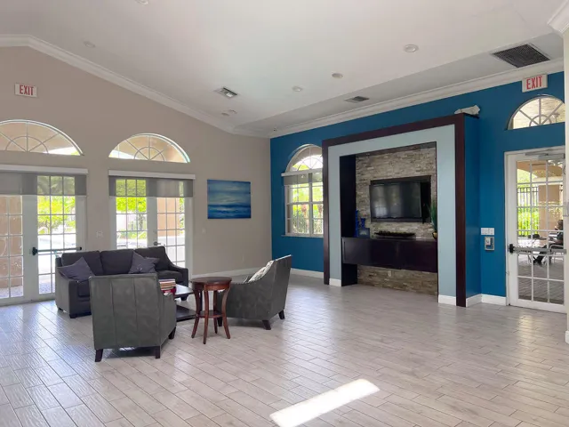 CLUBHOUSE