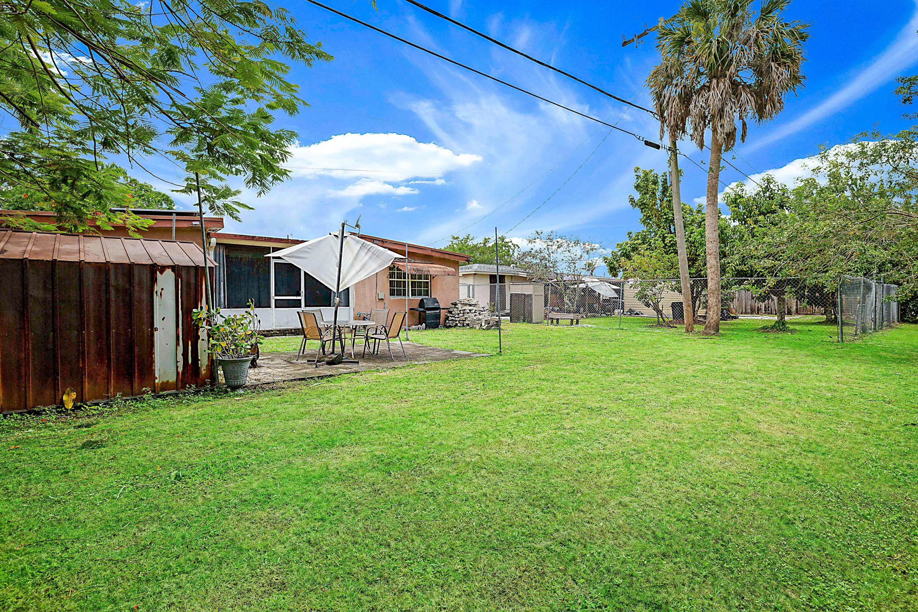 764 Camelia Drive -27
