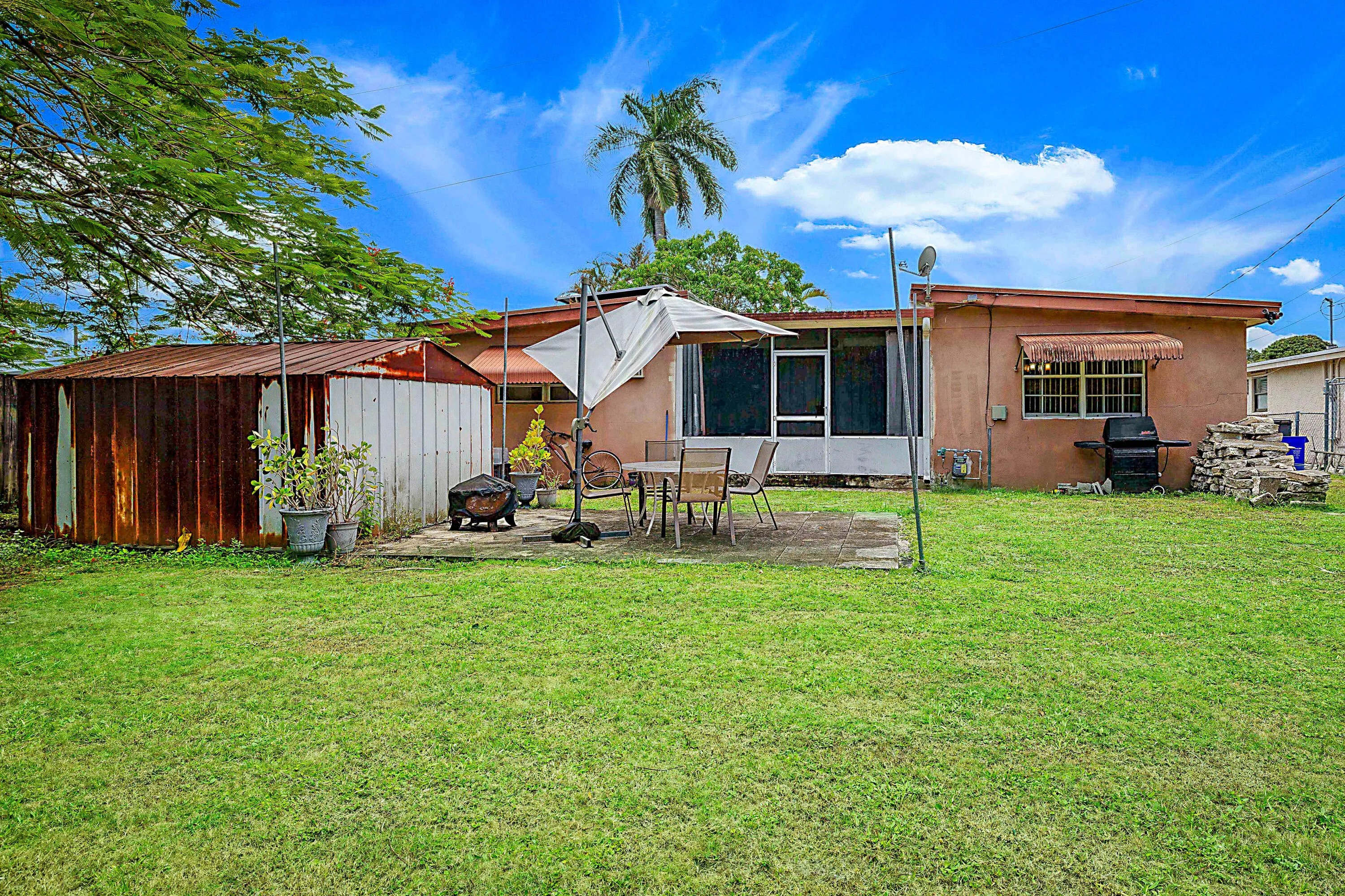 764 Camelia Drive -28