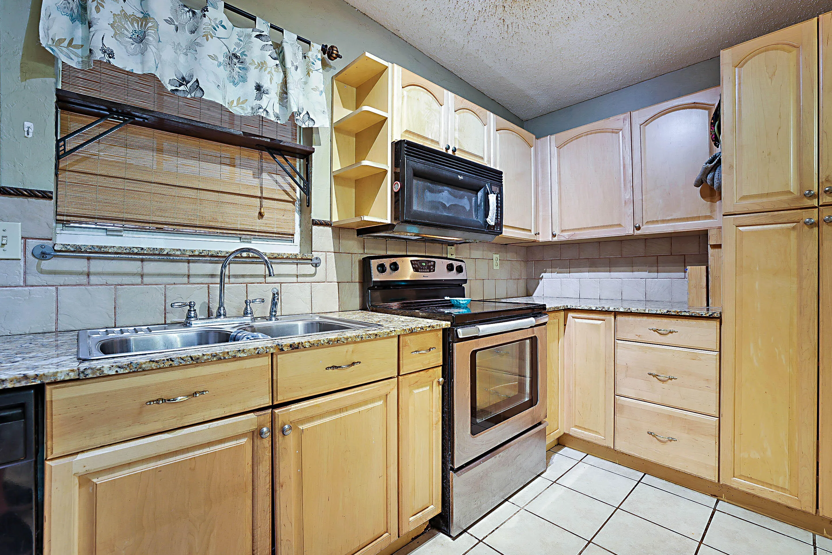 764 Camelia Drive -16
