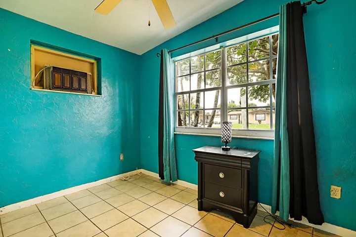 764 Camelia Drive -19