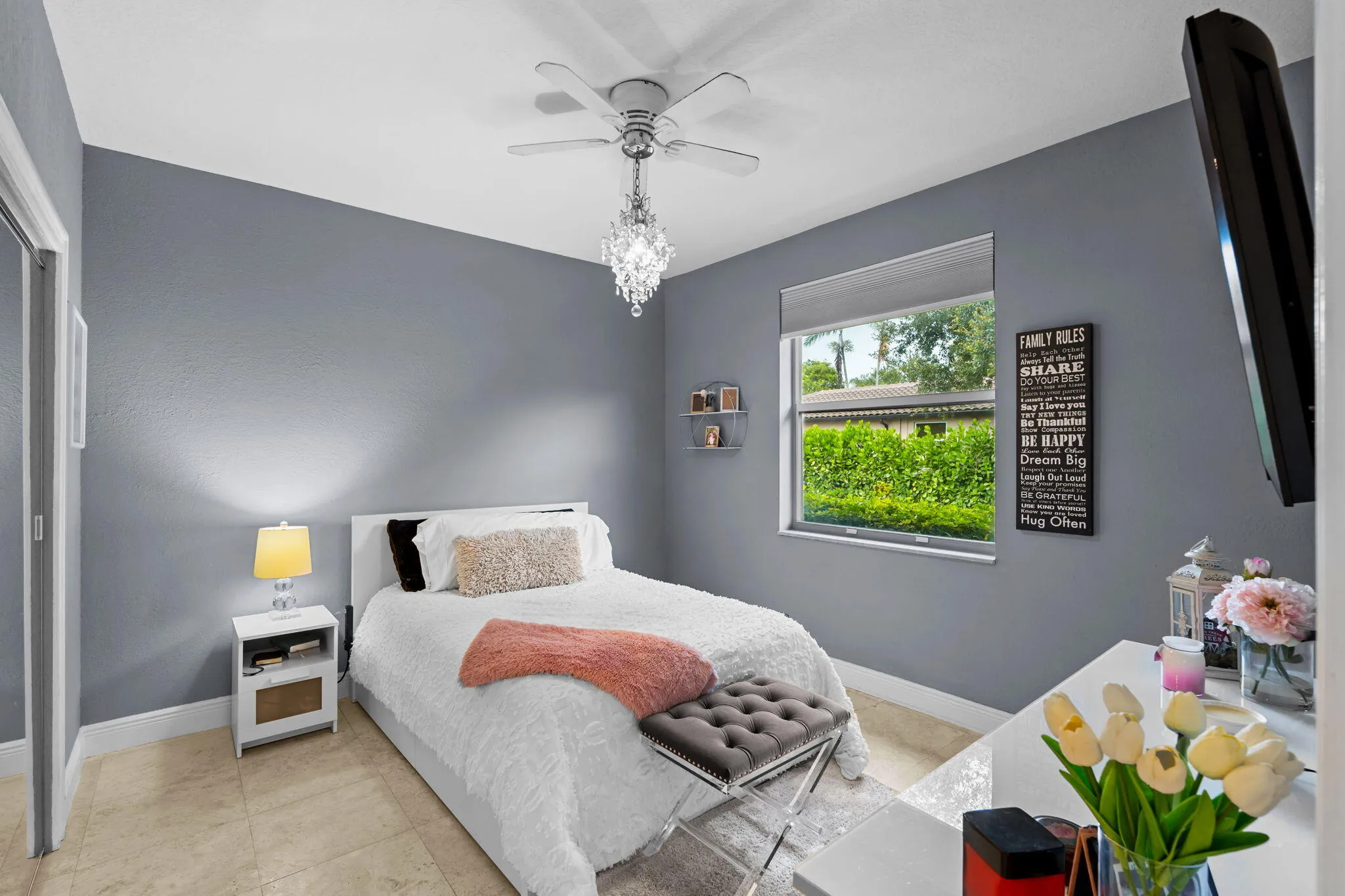 49-web-or-mls-A7400439