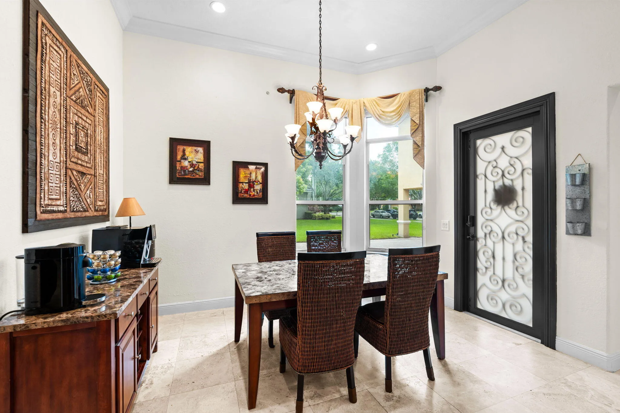 26-web-or-mls-A7400402