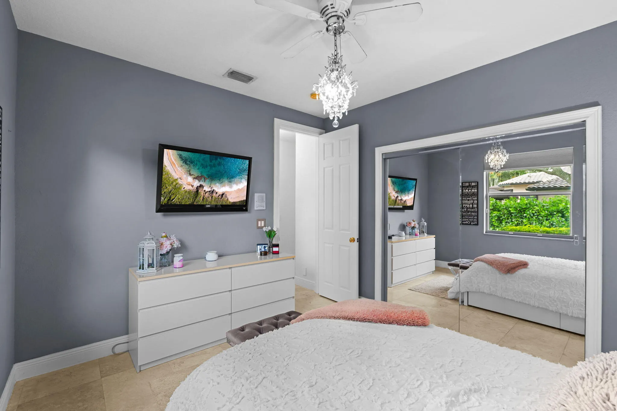 50-web-or-mls-A7400442
