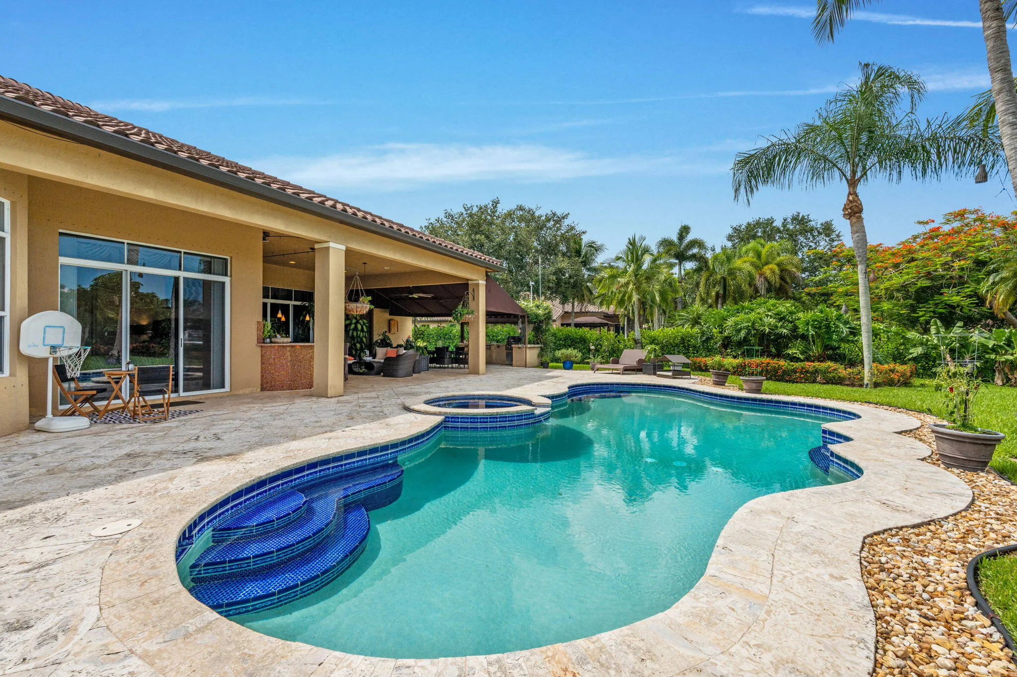 74-web-or-mls-A7400268