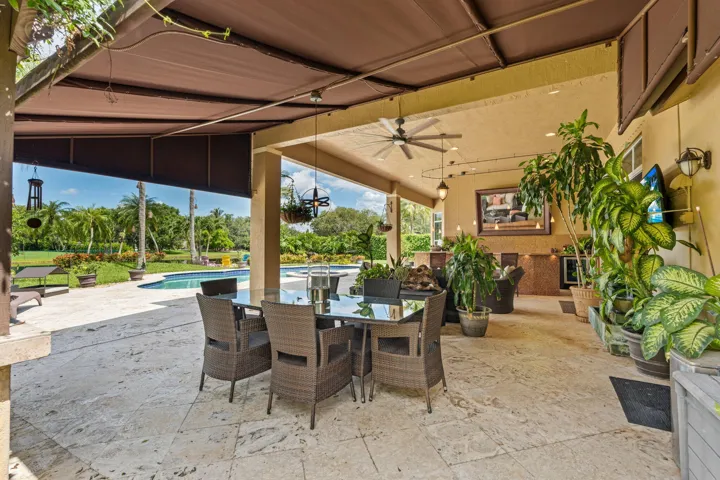63-web-or-mls-A7400296