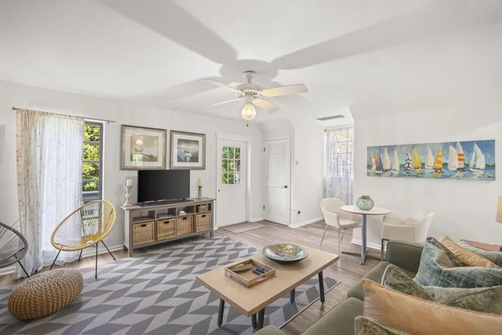 Apartment Living area