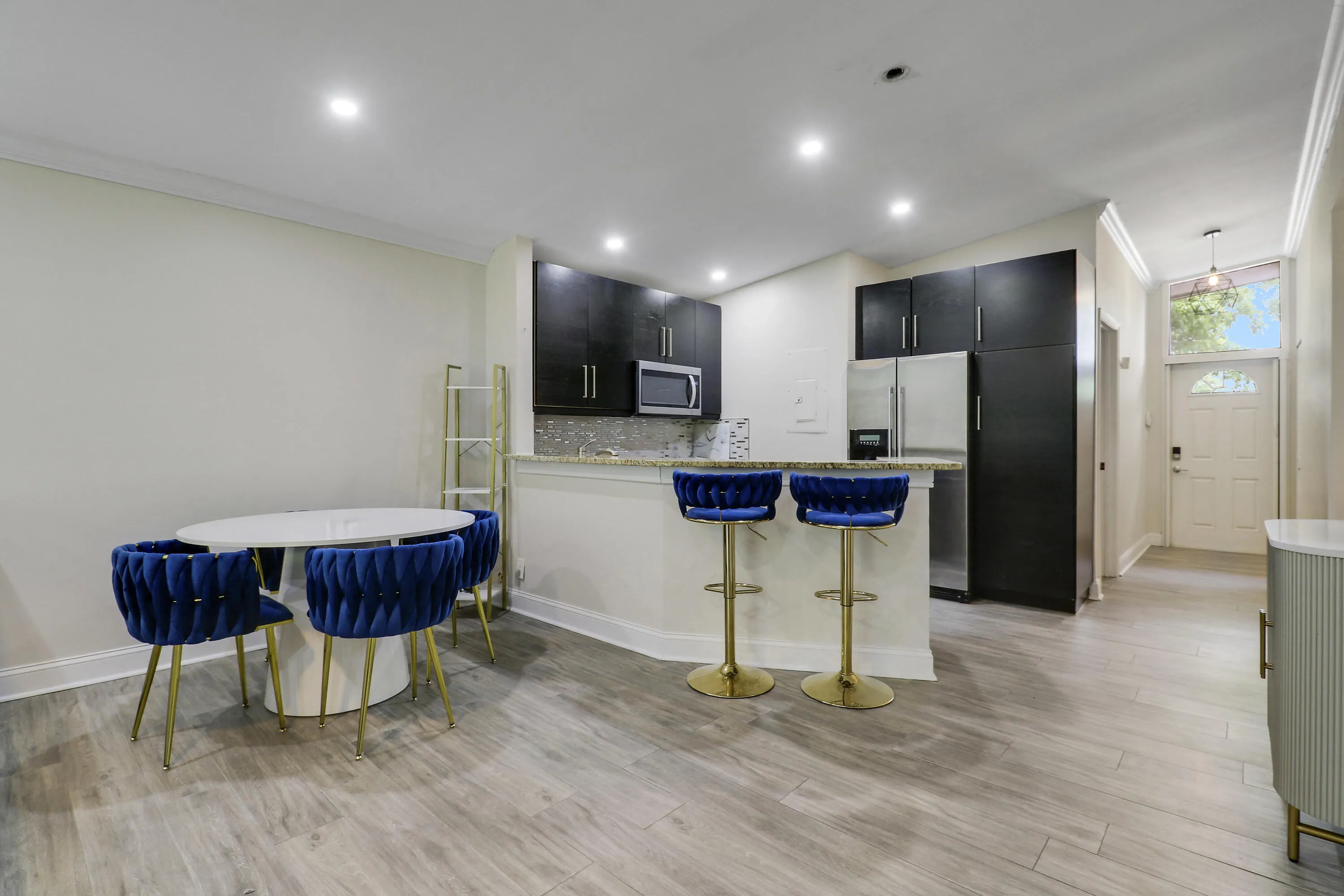 Kitchen/dining
