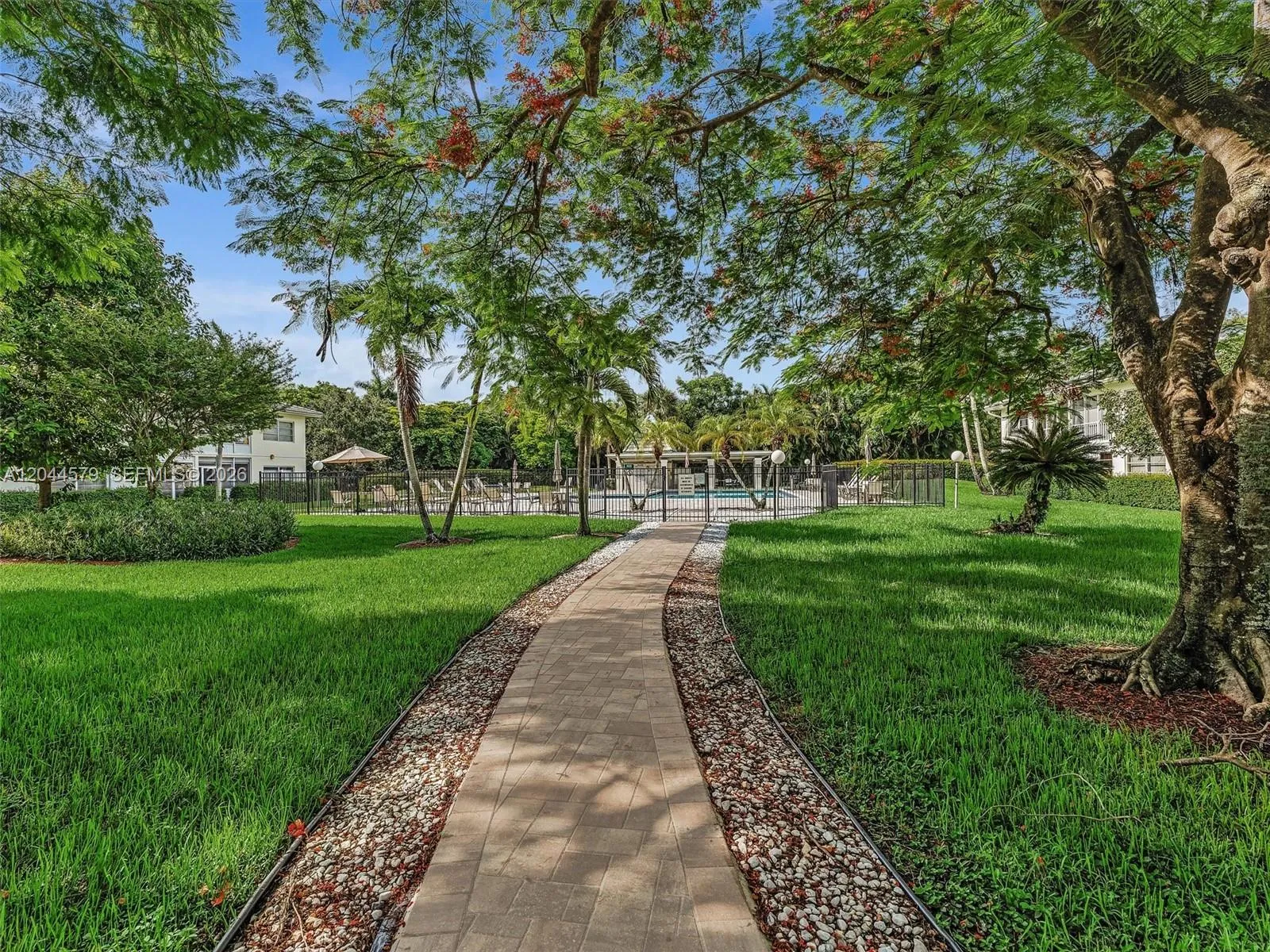 PRIVATE BAHAMA POOL ENTRANCE