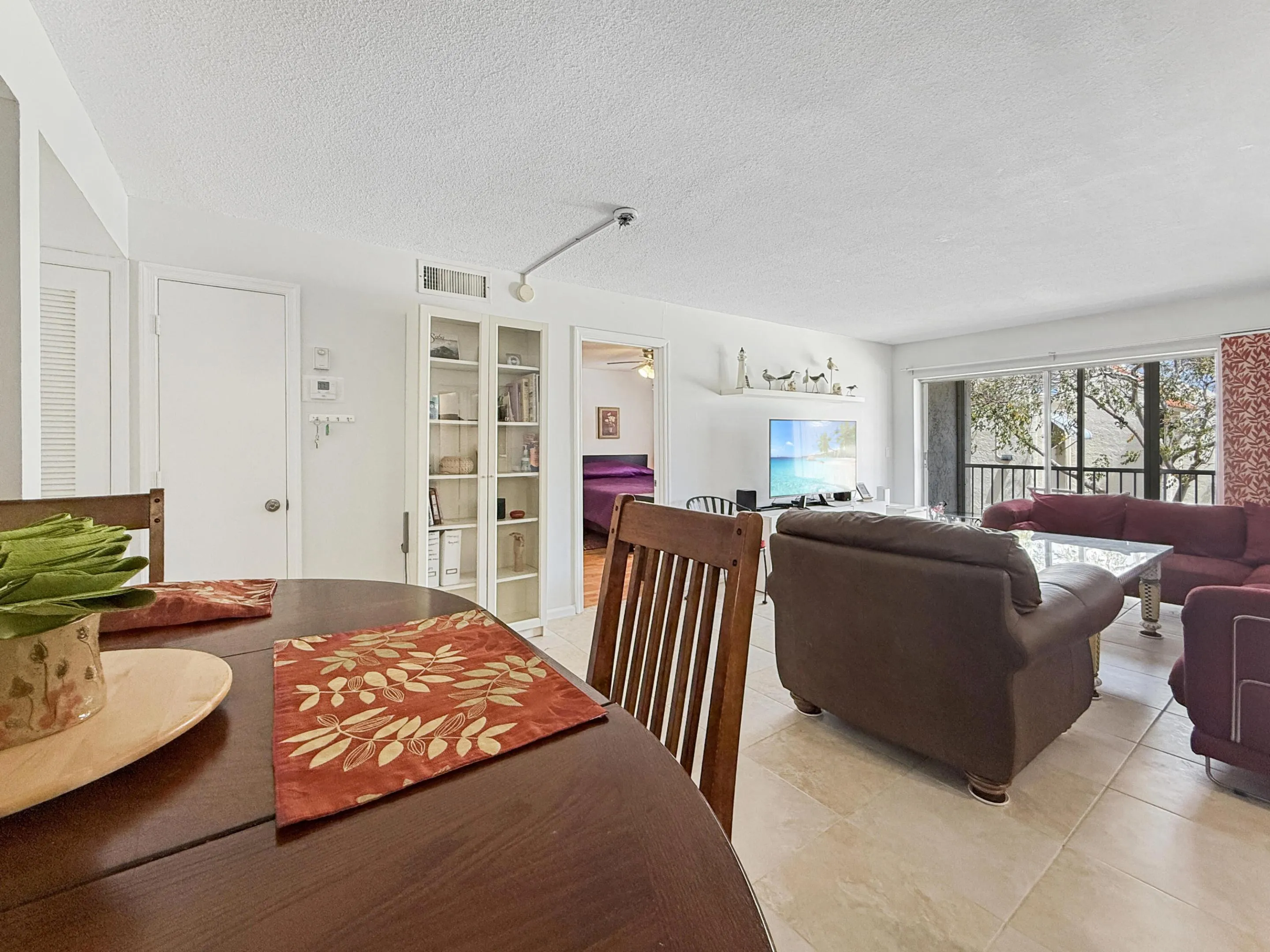 Dinning & Living Rooms