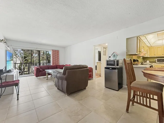 Dinning & Living Rooms