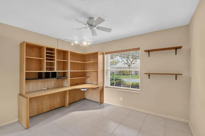 3rd bedroom (desk is not attached)