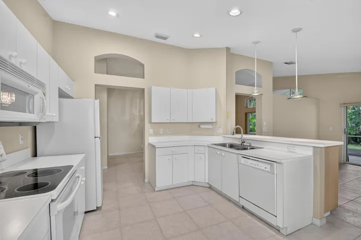 Open Kitchen