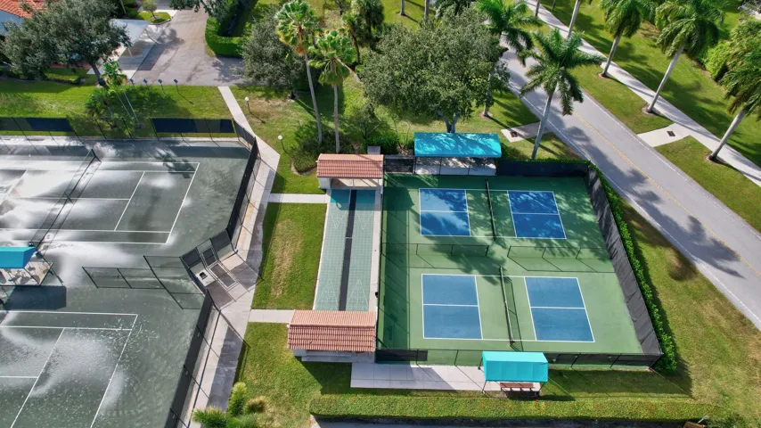 Tennis