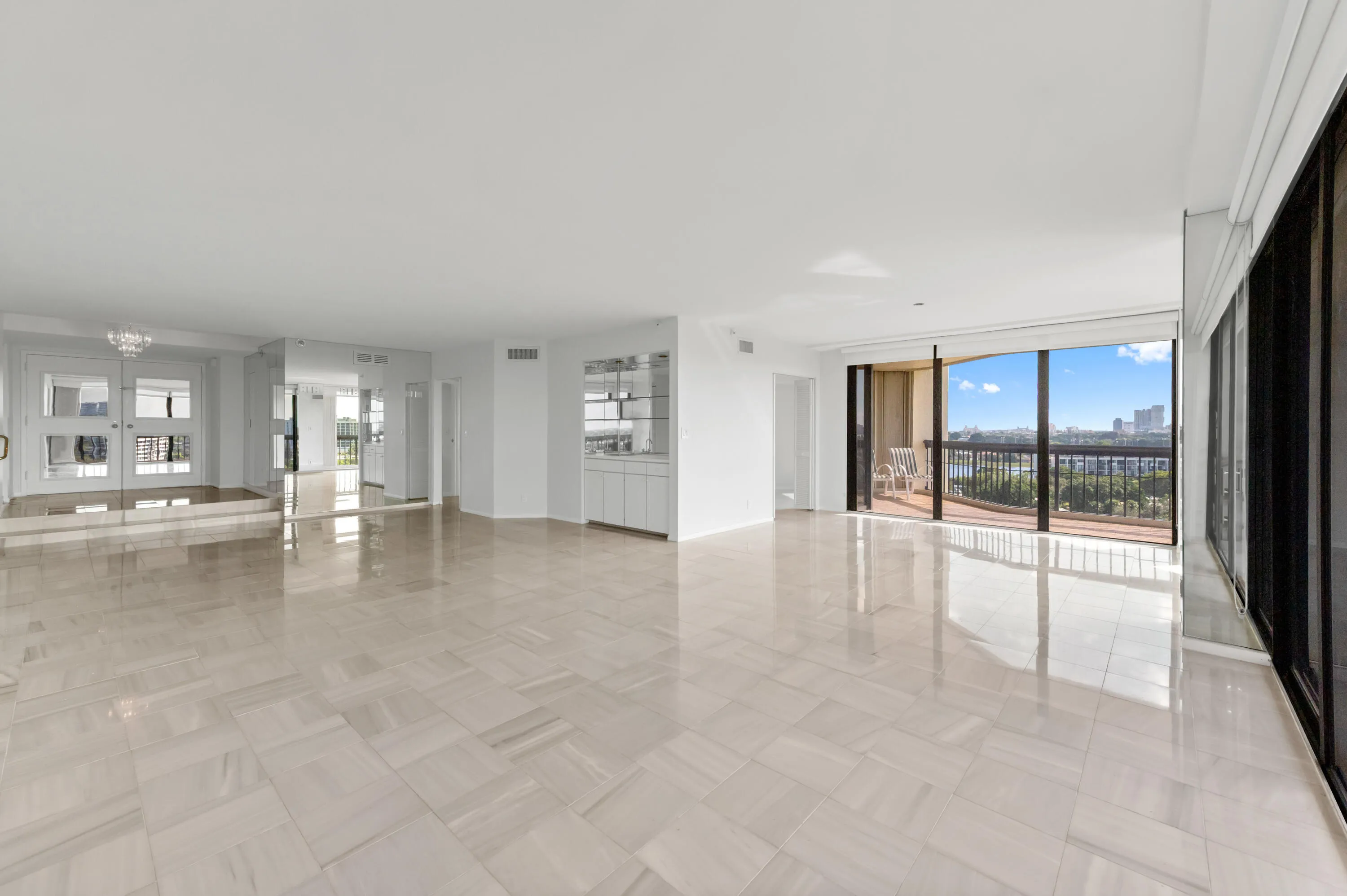08 Living Room 05