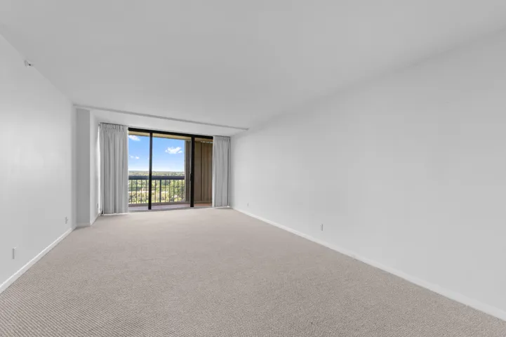 27 Bedroom 01