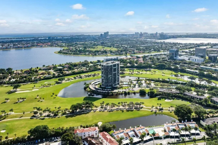 041-1900ConsulatePlace-506-WestPalmBeach