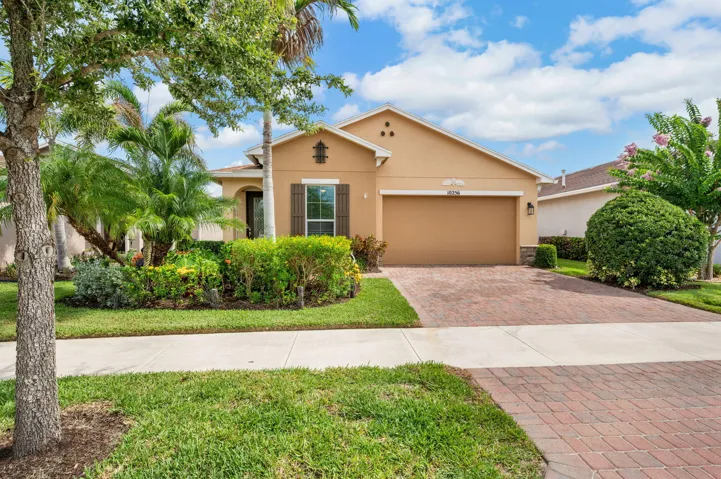 2-web-or-mls-10256 SW Indian Lilac Trail