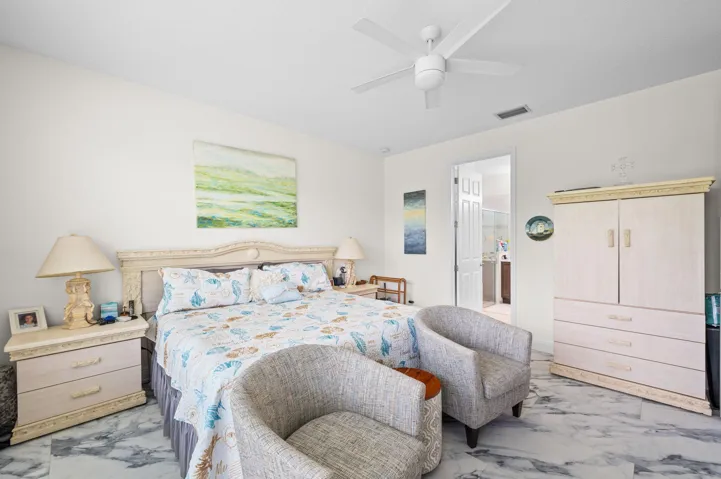 22-web-or-mls-10256 SW Indian Lilac Trai