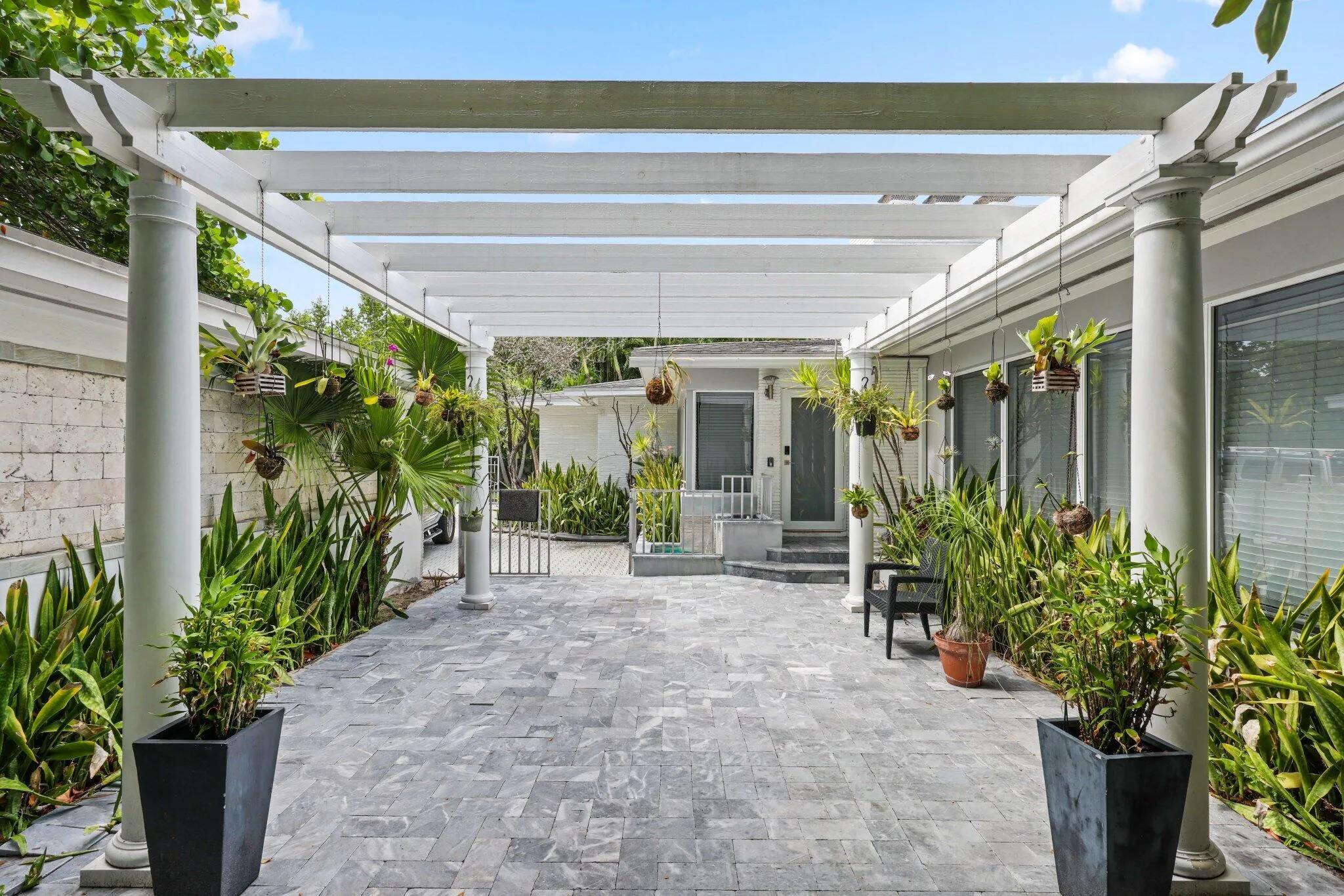 12 Sylvan Lane - 68.jpg-SMALL