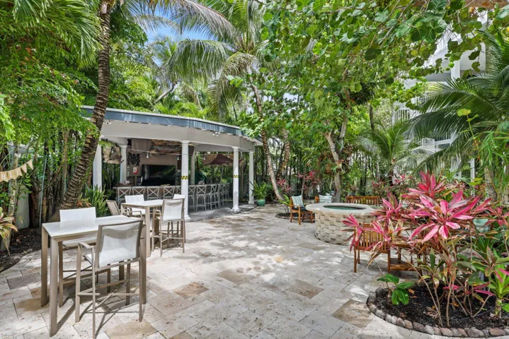 12 Sylvan Lane - 57.jpg-SMALL