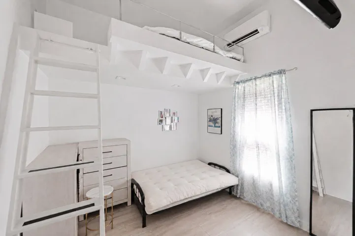 12 Sylvan Lane - 110.jpg-SMALL