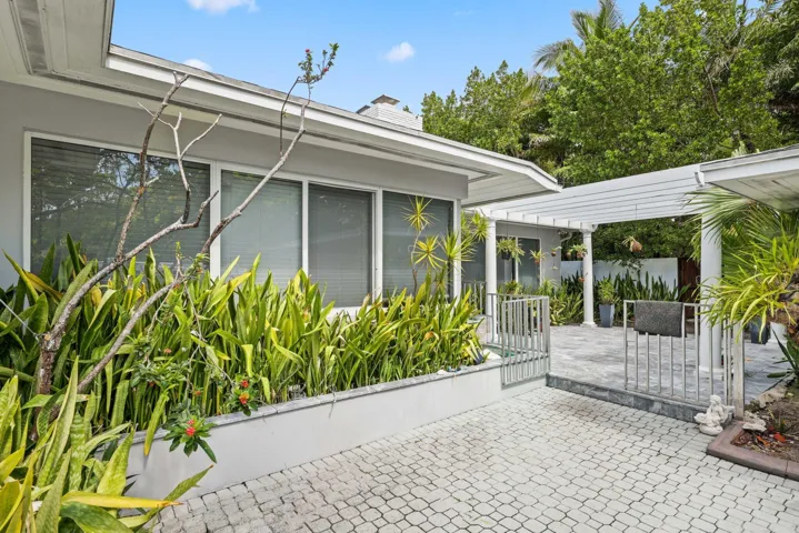 12 Sylvan Lane - 72.jpg-SMALL