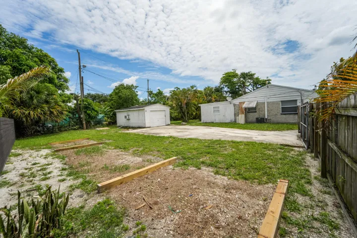 1007CharlesstreetWPB-12