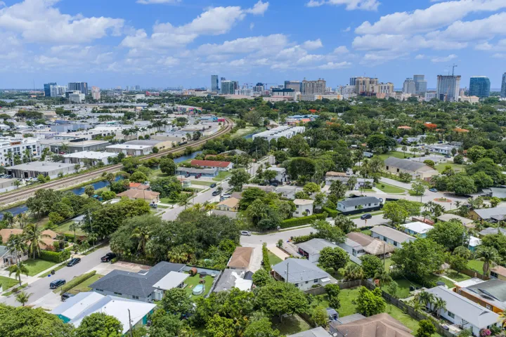 1007CharlesstreetWPB-16