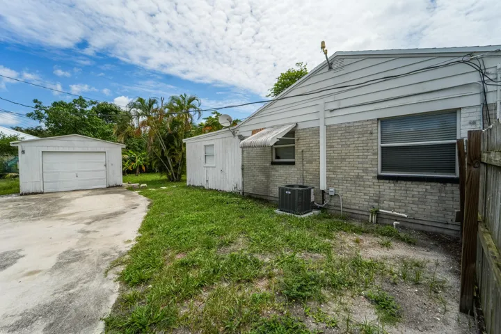 1007CharlesstreetWPB-3